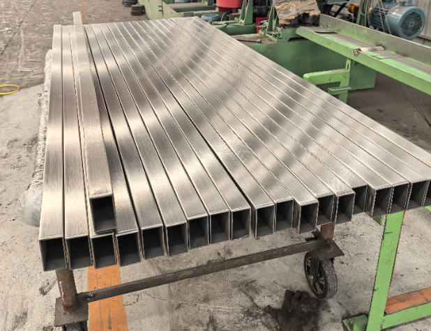 南宁方管 矩形管 无缝方管生产厂家