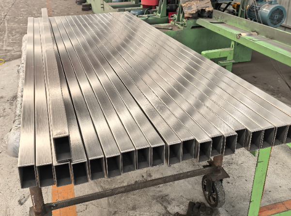 南宁建筑工程行业用不锈钢无缝钢管